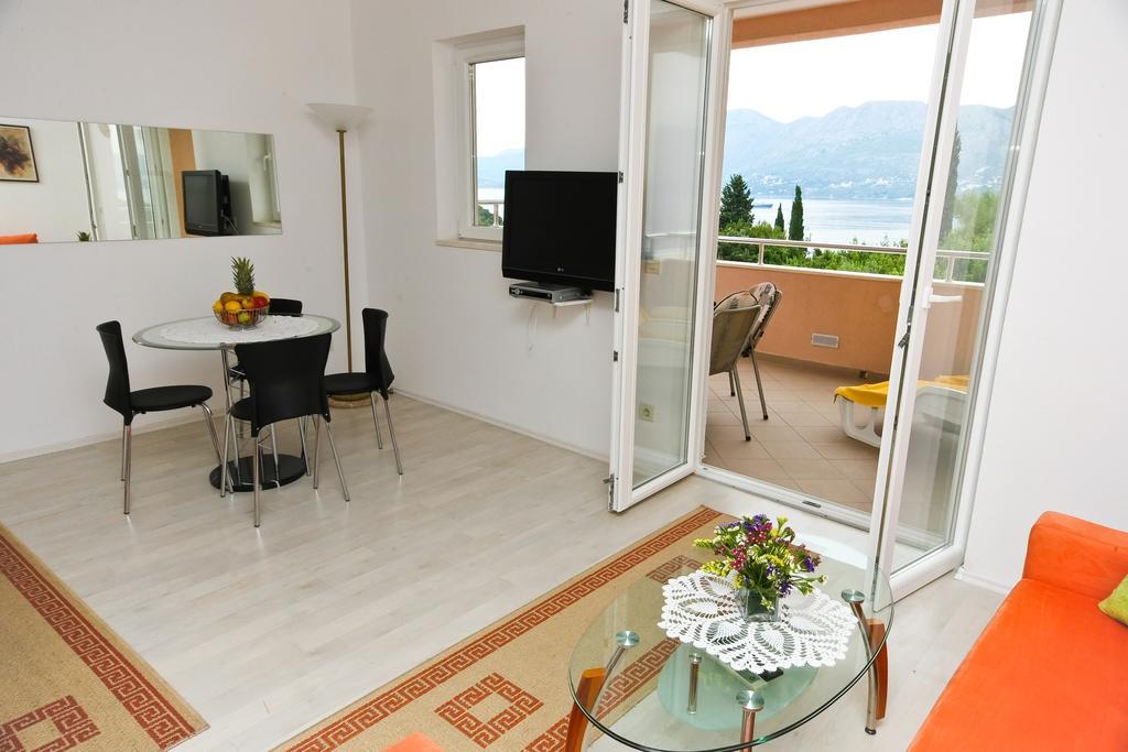 Apartments Villa Ana 1 تْسافتات المظهر الخارجي الصورة